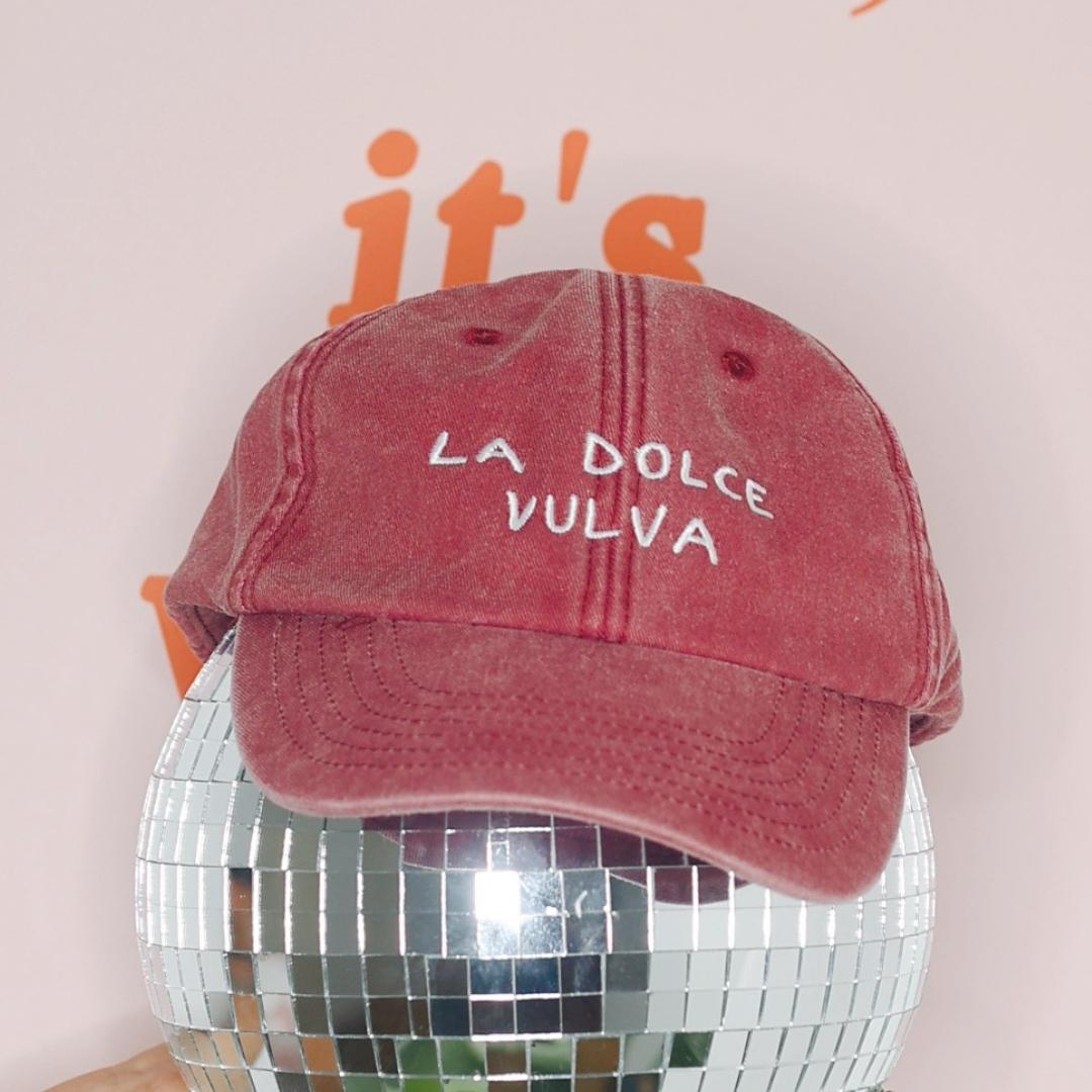 Dolce Vintage - La Dolce Vulva Cap